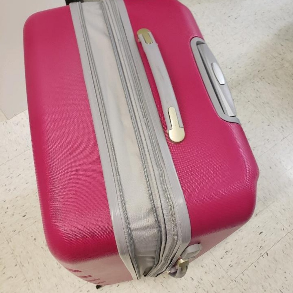 Pink American Green Traveler Hardside 30" spinner